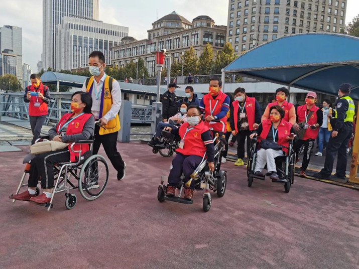 “沿着党的足迹”红色助残万里行第九站--上海圆梦之旅7_副本.jpg