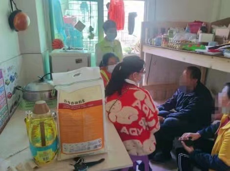深晚报道丨大浪街道残联帮听障人士圆就业梦.jpg
