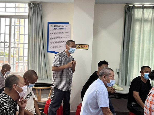 参与者积极回答问题2.JPG