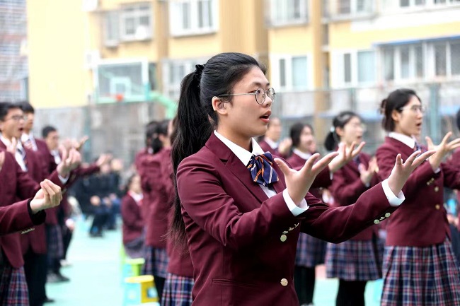 中国残联、教育部、国家语委、共青团中央联合举办队歌、团歌国家通用手语方案发布活动2.jpg