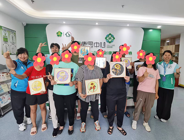 图：合照