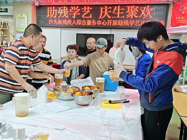 图：现场制作