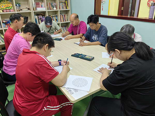图：曼陀绘画