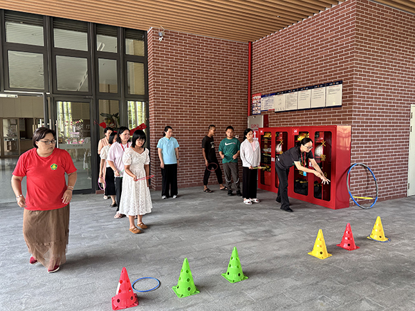 图：趣味套圈，高手过招