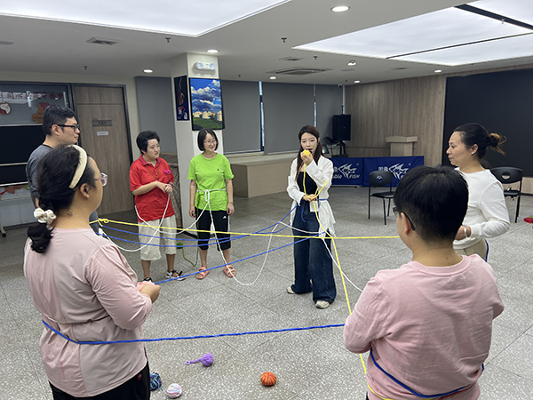 图:集体毛线的冒险环节照片 图:集体毛线的冒险环节照片