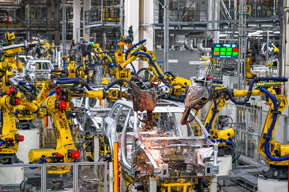 增强必胜信心 赢得战略主动——党的二十届四中全会锚定中国式现代化发展新目标.jpeg