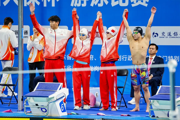 3-深圳4将斩获15枚奖牌！残特奥会游泳在深收官“圳”精彩.png