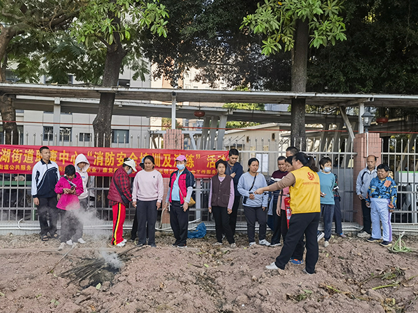 图:手把手指导 图:手把手指导