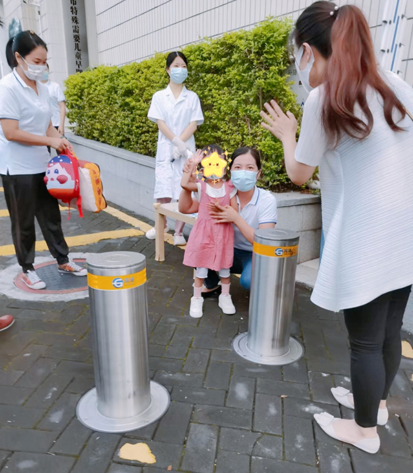 图：2022年9月刚入园的玥玥