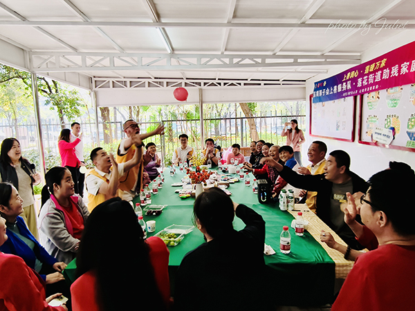 图:游戏互动环节 图:游戏互动环节