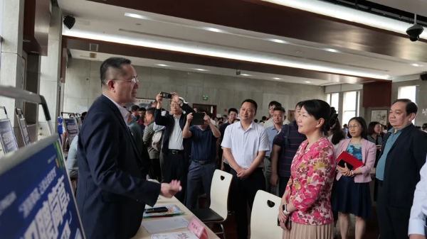 3-深圳举办残疾人春季招聘会 残疾人现场诉求职心声:盼被看见、获适配岗位.png