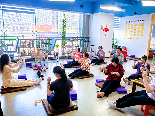 图:禅茶文化交流会互动环节 图:禅茶文化交流会互动环节