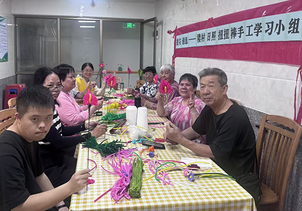 图：大合照