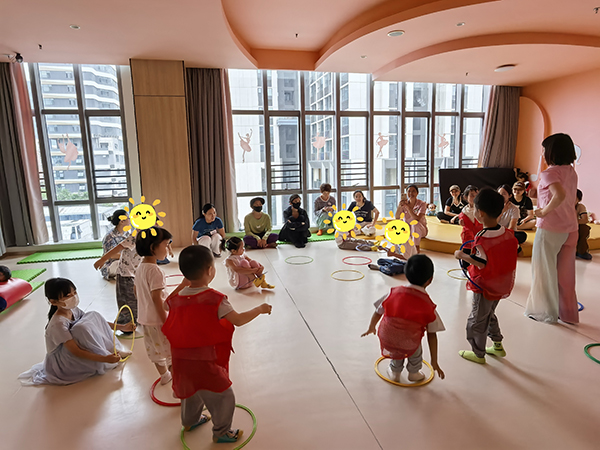 普特儿童进行音乐疗愈活动