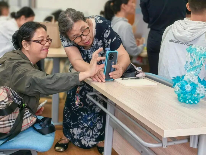 培训现场学习氛围浓厚
