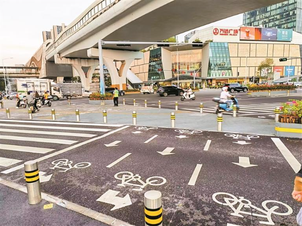 改造后的路口通行更安全快捷