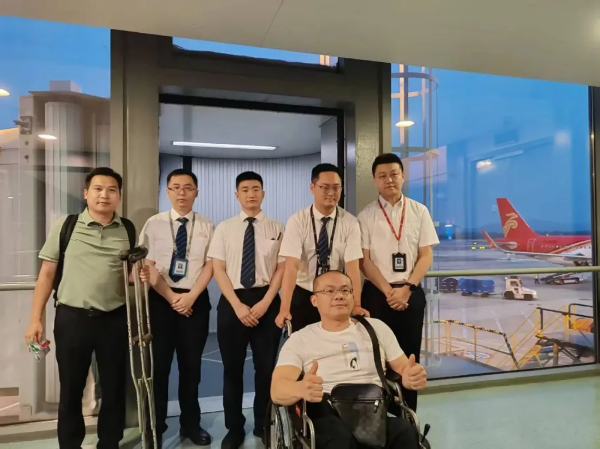 孙在良在航空企业开展无障碍服务培训